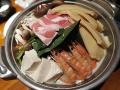 -山川小町·极番烧肉(新地假日广场店)