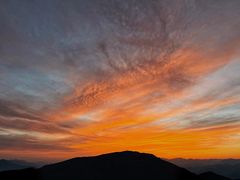 -定都峰