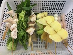 -万记麻辣烫国展总店