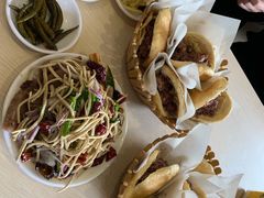 -闫家驴肉老店(华电一校店)