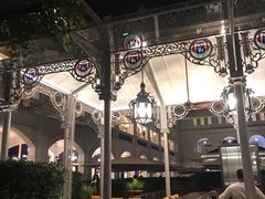 -Raffles Courtyard(莱佛士酒店)