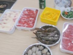 -杨老板·海鲜集市火锅·鲜切牛肉(中防万宝店)