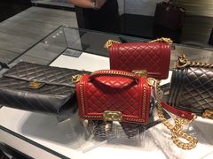 -CHANEL(戴高乐机场T 2E店)