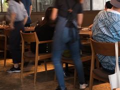 -ROAST coffee & eatery