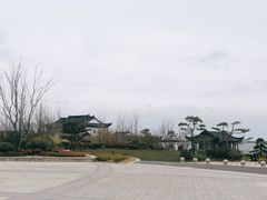 -上海滴水湖皇冠假日酒店