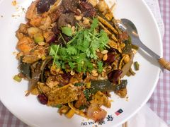 -拿渡·水煮鱼麻辣香锅(王府井奥莱·香江小镇店)