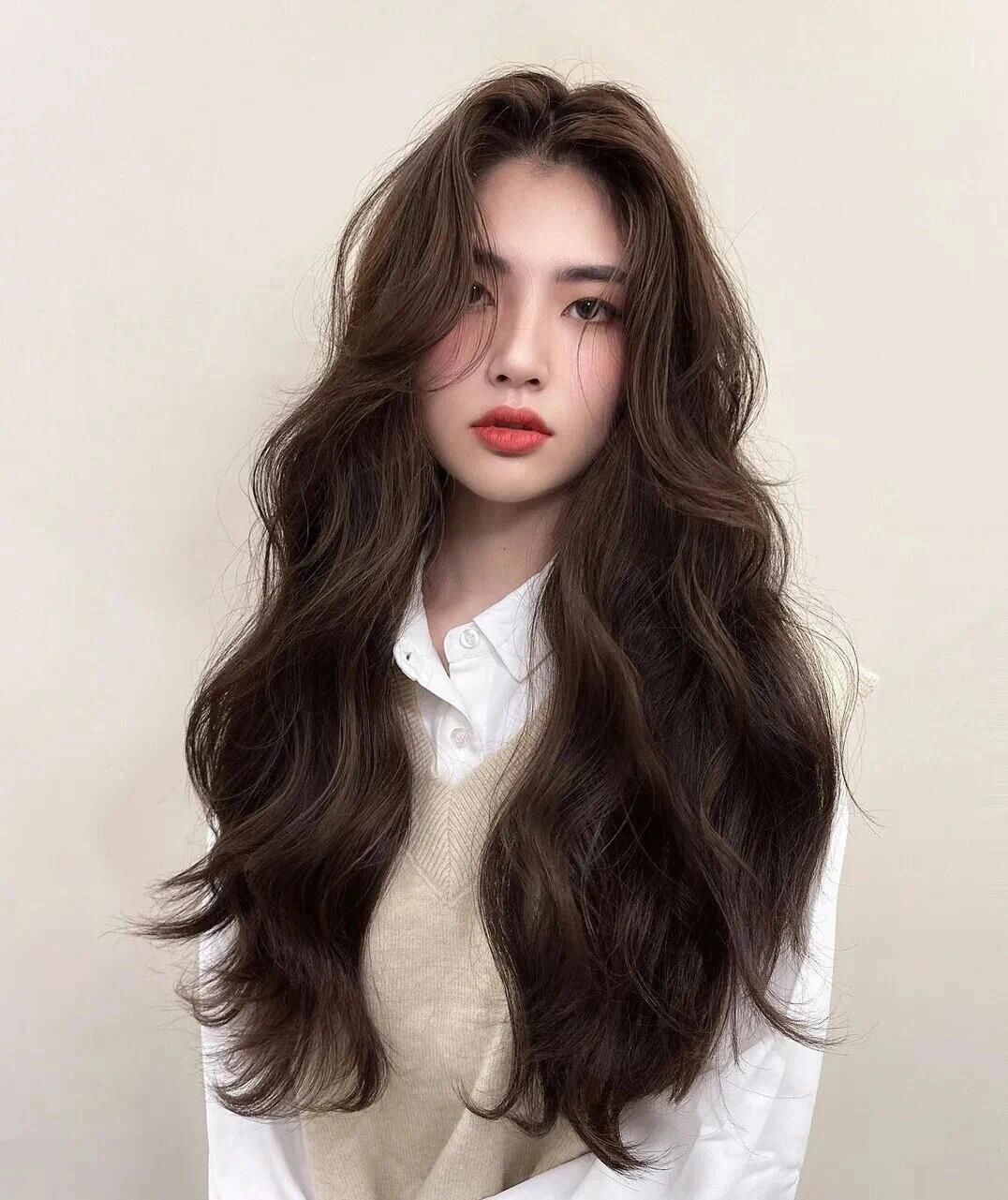 六张图片告诉你长发应该烫什么发型