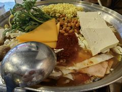 部队火锅-富乐满韩国正宗炸鸡韩国料理(虹泉路店)