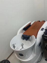 -碧莲盛·脱发养发中心