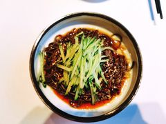 芥末合咯-小六汤包砂煲菜(文景路店)