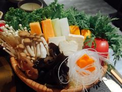 -湊湊火锅·茶憩(新中关购物中心店)