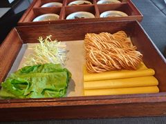 -鲁采LU STYLE(新天地店)