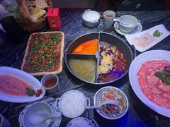 -热火朝天鲜切牛肉火锅(南强街巷店)