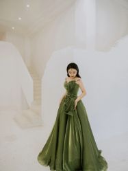 点击看大图 -LOVINA洛维娜婚纱礼服