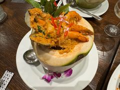 -Chom Cafe and Restaurant