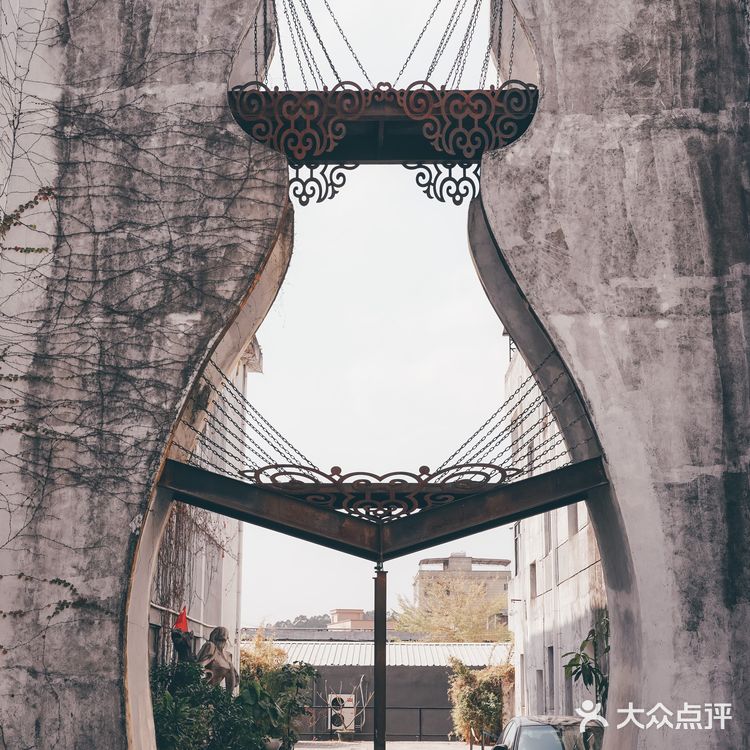 深圳0元小众拍照地|巨型创意雕塑有谁能比