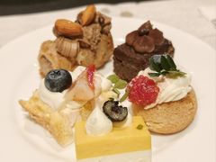 -圣丰索菲特·2 On 988 Café 自助餐厅