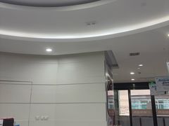 -雅悦齿科(顾村公园店)