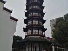 -绳金塔