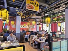 -荆楚渔艺堂·鱼头泡饭(江堤中路店)