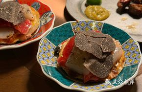 Mad Sushi Tuna Scallop Truffle