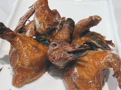 手撕乳鸽-琬苑鸽庄·川粤融合菜(解放碑总店)