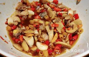 Dongting Large Pot Flavor Chicken
