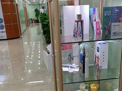 -茂菊口腔连锁(浦东南路店)