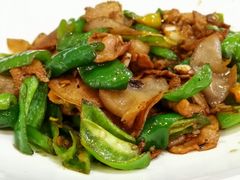 -河畔春天时尚餐厅