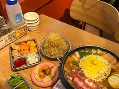 -WOW LUCKY创意韩料(龙阳广场店)