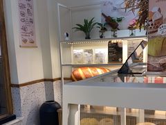 面包甜点陈列柜-前进麦味·天然烘焙(凯德1818店)