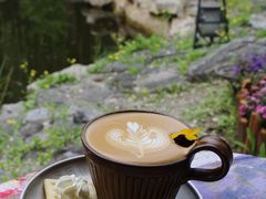 忘湖拿铁-三忘湖 SWANSEEN(柳荫公园店)