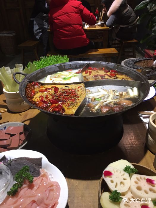 白乐天毛肚火锅馆(南滨路营业所)图片