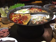 -白乐天毛肚火锅馆(南滨路店)