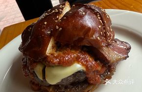 Bacon Meat Sauce Burger