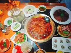 -潮火锅·麻辣牛肉火锅(观音桥方圆·LIVE店)