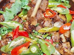 -有红鸡毛店·砂锅菜(抚琴夜市店)