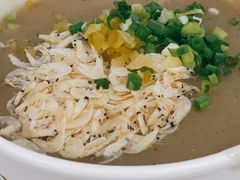 鲜鱼糊粉配油条-汪记鲜鱼糊汤粉(沈阳路总店)