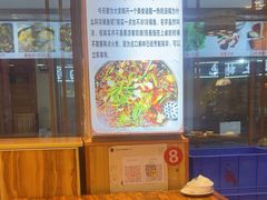 -乡土特色.冷锅鱼.牦牛肉汤锅