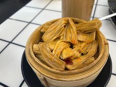 -卤校长重庆火锅(恒隆广场店)