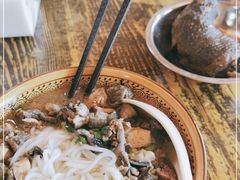-正宗李家土鸡米线店