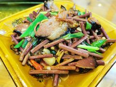 蕨菜炒腊肉-和福餐馆(西江古街店)