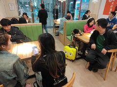 大堂-新尚虾仁馄饨(青岛北站店)