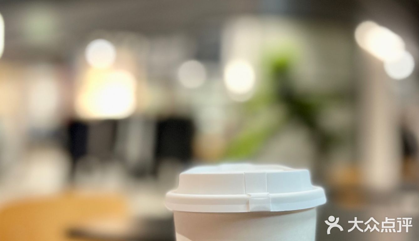 工业风咖啡店M Stand