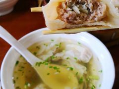 蟹粉小笼包-忆秦园小笼包(惠山古镇总店)