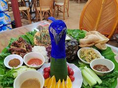 -沐毫傣泐云南菜孔雀宴•手抓饭傣味烧烤(曼听公园店)
