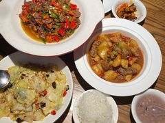 -爱碗亭·鲜炒湖南菜(壹城中心店)