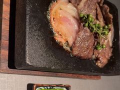 -左庭右院鲜牛肉火锅黑金店(陆家嘴中心店)