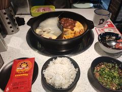 鸳鸯锅-钢管厂五区小郡肝串串香(南山店)