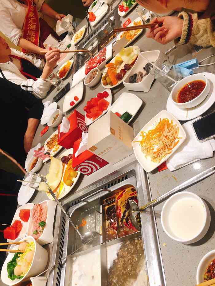 海底捞火锅(长沙印象汇店)-"[服务铃]服务:海底捞的服务真的没话说.